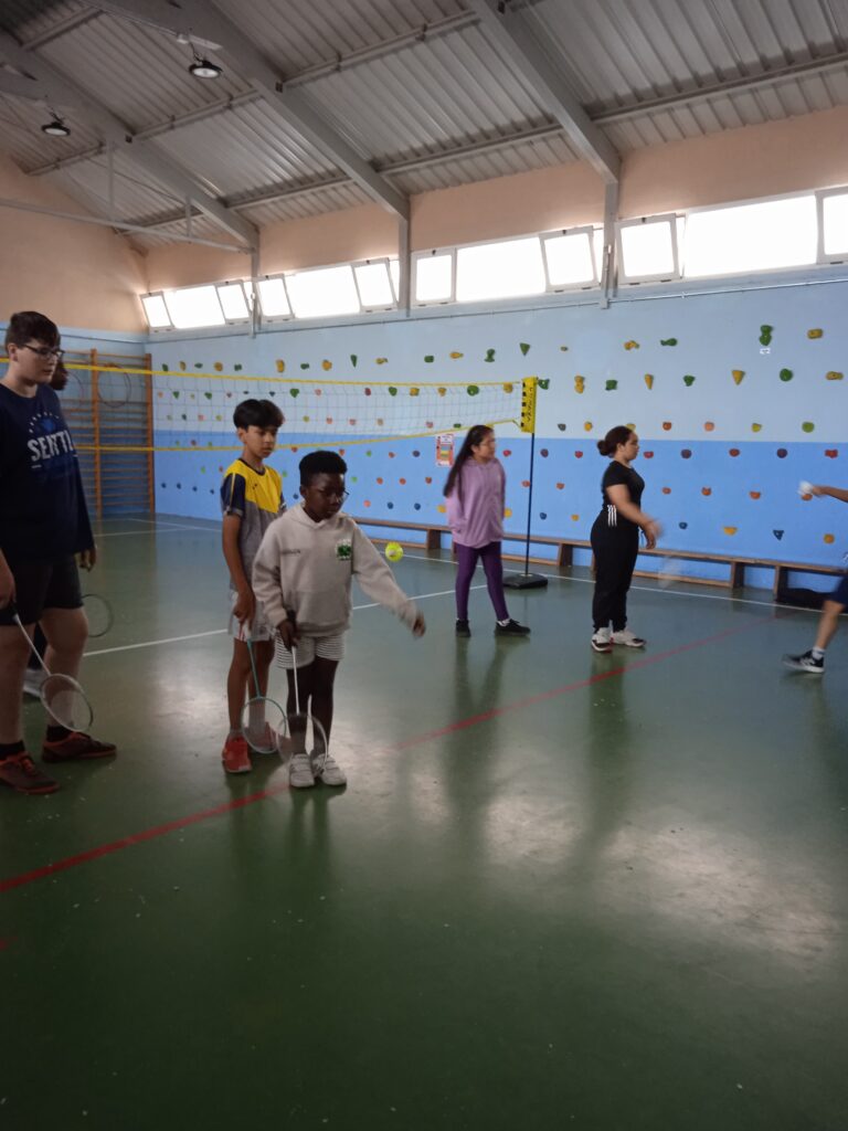 Practicando Bádminton